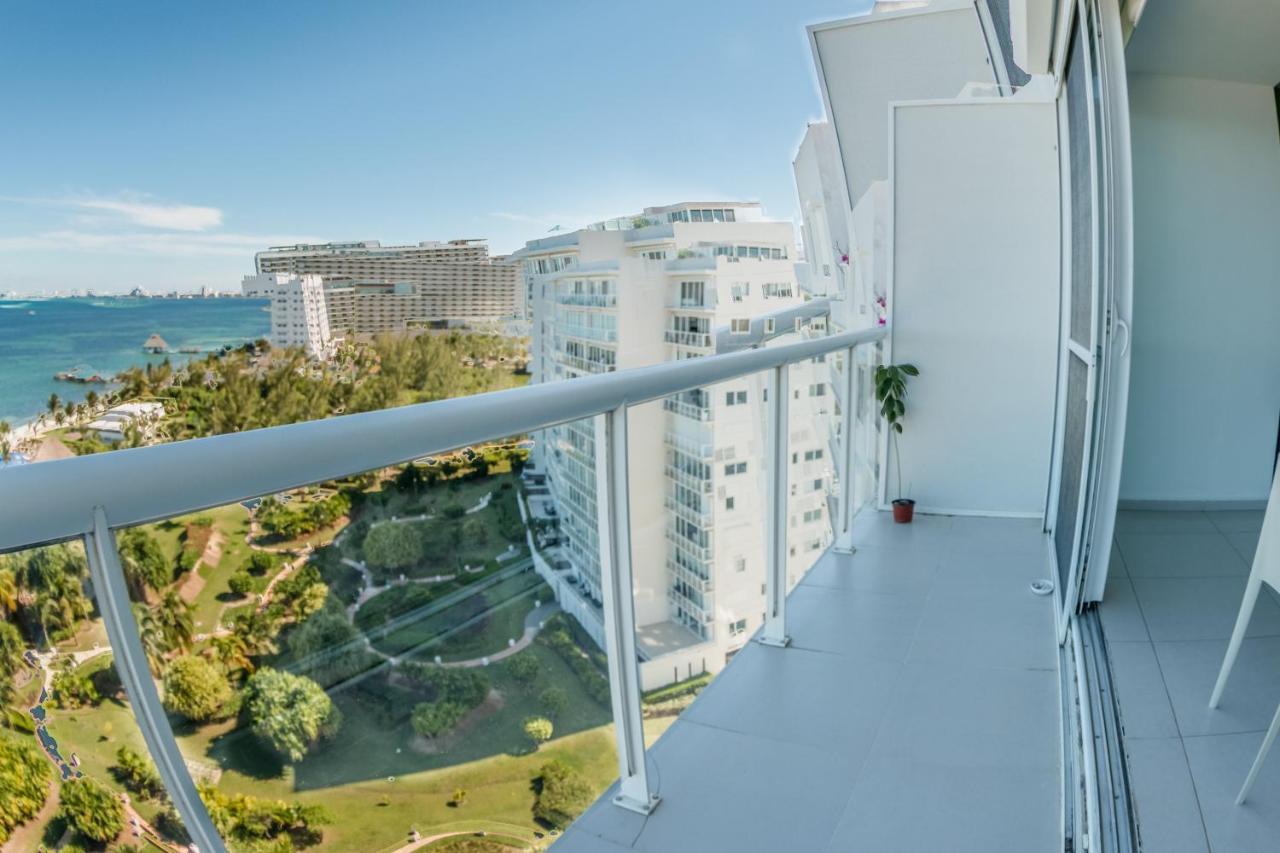 Beachfront Luxury Apartments Cancun Luaran gambar